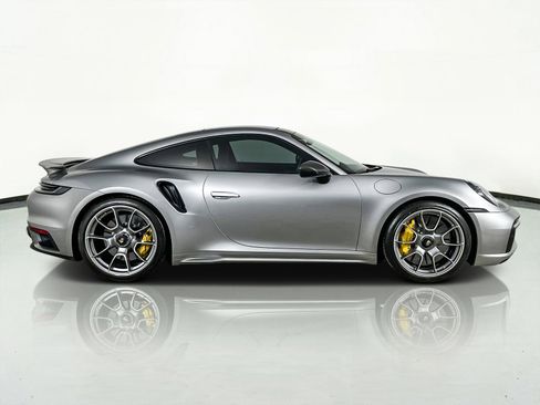 Used 2022 Porsche 911 Turbo S image 9