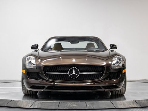 Used 2014 Mercedes-Benz SLS AMG GT Coupe image 35