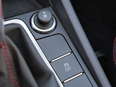 Certified 2023 Volkswagen Jetta GLI Autobahn image 30