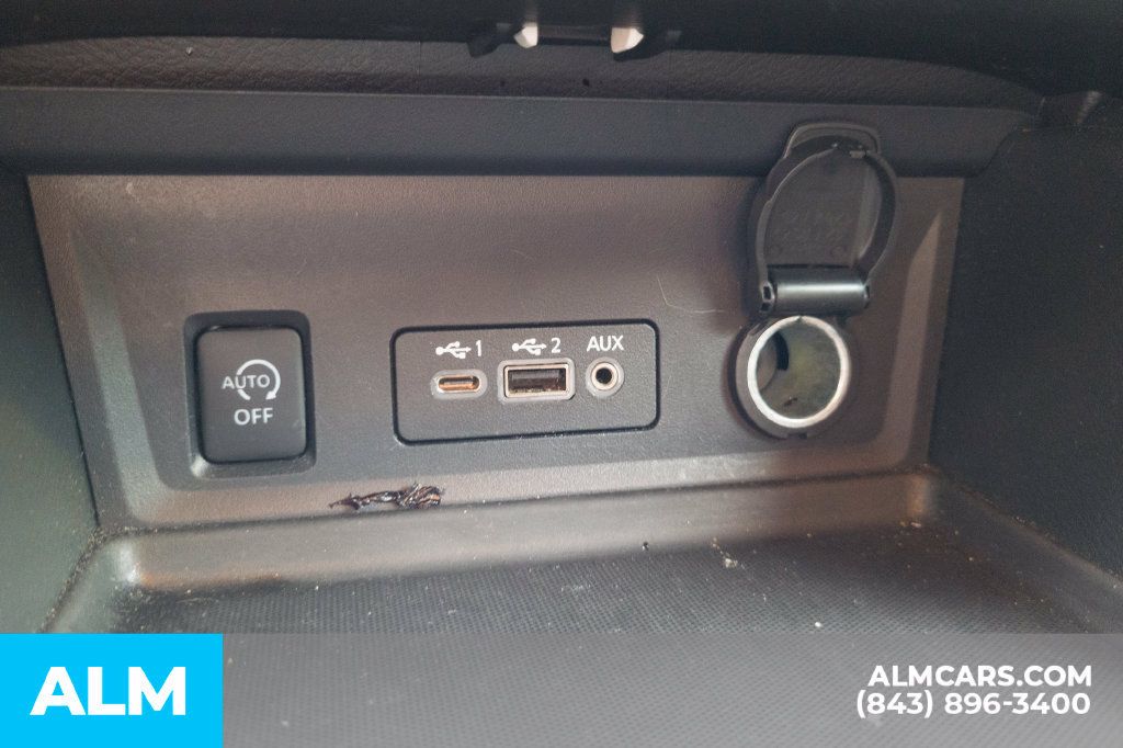 Used 2024 Nissan Sentra SV FWD image 12