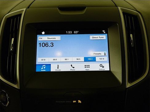 Used 2019 Ford Edge SEL image 7