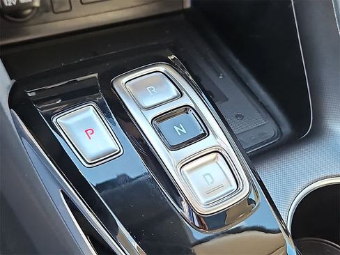 Used 2022 Hyundai Sonata Limited w/ Winter Weather Package image 13