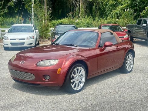Used 2008 MAZDA MX-5 Miata Grand Touring RWD image 26