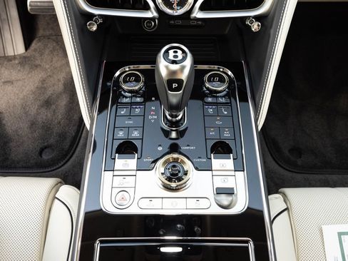 New 2026 Bentley Flying Spur Plug-In Hybrid AWD/4WD image 44