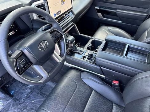Used 2024 Toyota Tundra Limited image 11