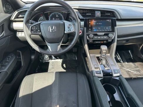 Used 2018 Honda Civic EX image 11