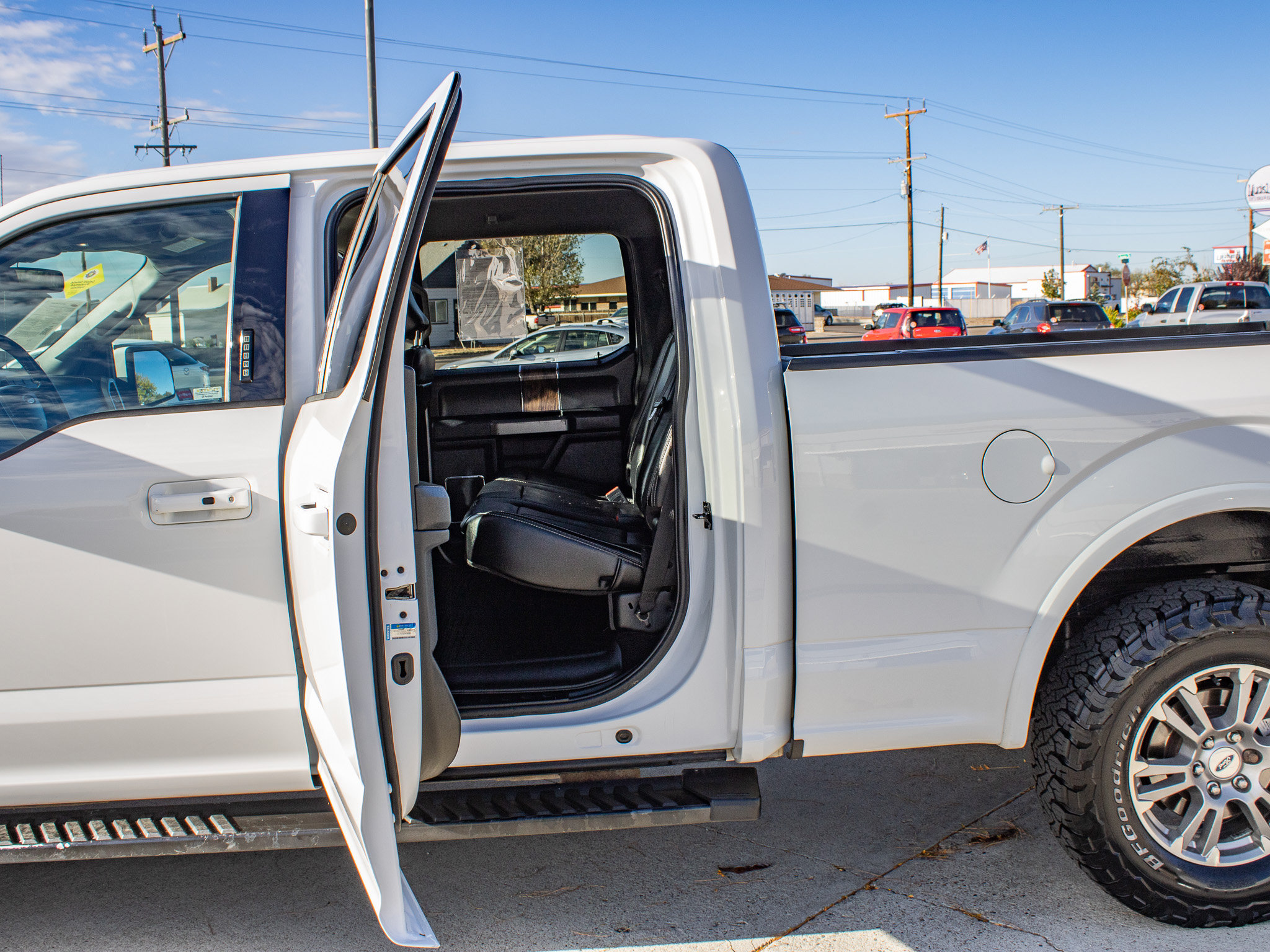 Used 2020 Ford F150 Lariat AWD/4WD image 14