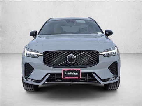 New 2026 Volvo XC60 B5 Core w/ Protection Package Premier image 6