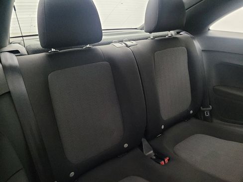 Used 2014 Volkswagen Beetle 2.5 FWD image 19