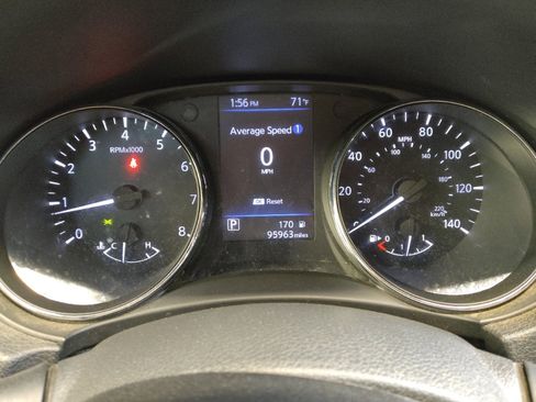 Used 2020 Nissan Rogue S w/ Special Edition Package FWD image 23