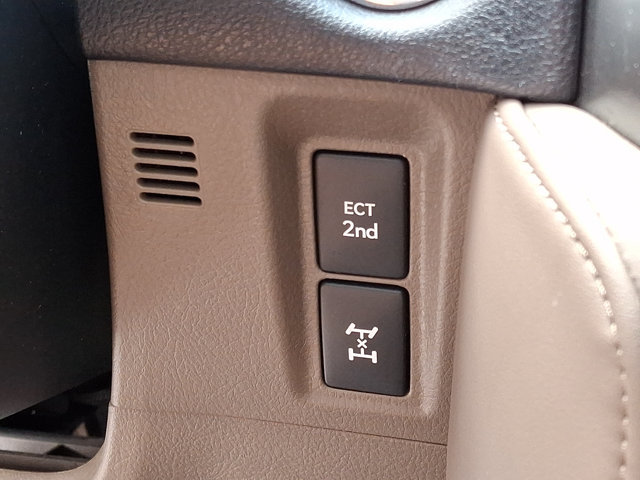 Certified 2023 Lexus GX 460 Luxury w/ Sport Design Package AWD/4WD image 27