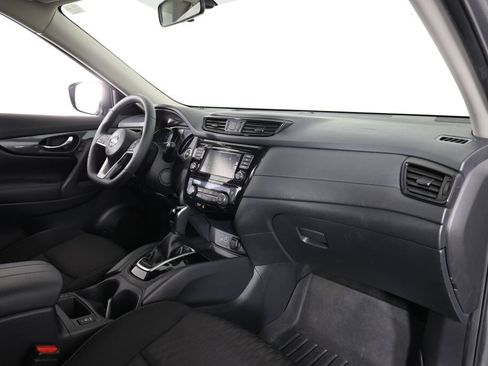 Used 2018 Nissan Rogue SV w/ Premium Package AWD/4WD image 24