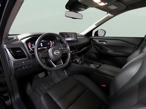 Used 2024 Nissan Rogue SL w/ SL Premium Package FWD image 29