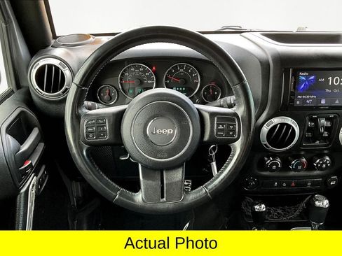 Used 2016 Jeep Wrangler Unlimited Sahara w/ Connectivity Group image 5