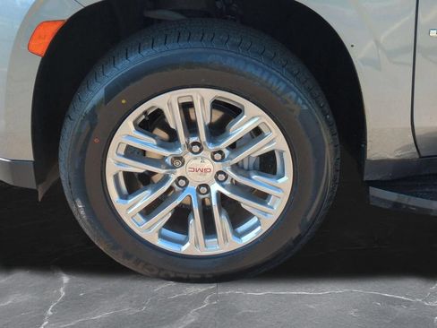 Used 2021 GMC Yukon SLE AWD/4WD image 45