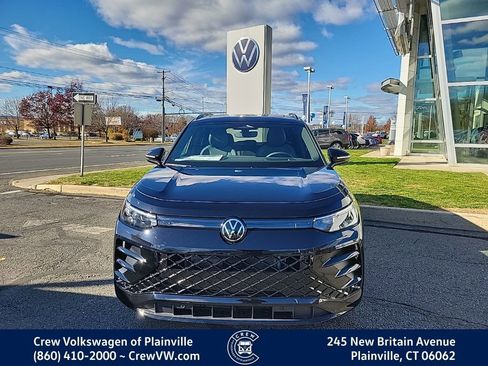 New 2026 Volkswagen Tiguan SE R-Line image 2