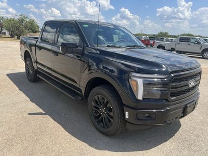 New 2025 Ford F150 Lariat w/ Equipment Group 501A Mid