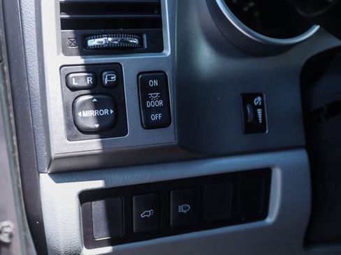 Used 2015 Toyota Sequoia Limited AWD/4WD image 26