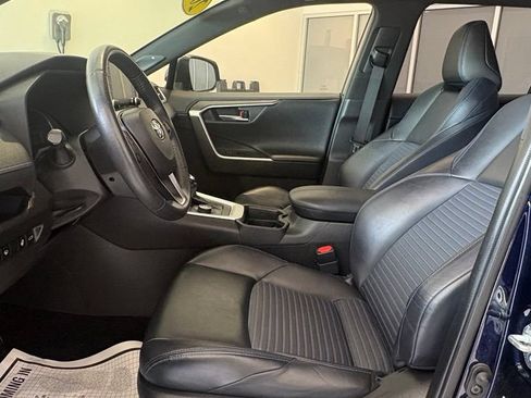 Used 2020 Toyota RAV4 XSE AWD/4WD image 12