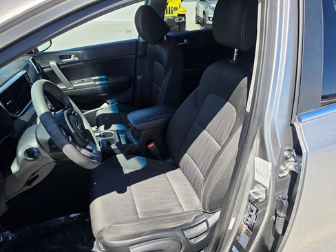 Used 2022 Kia Sportage LX AWD/4WD image 21