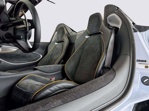 New 2026 McLaren Artura Spider image 19