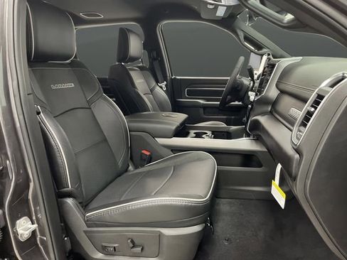 New 2025 RAM 2500 Laramie image 32