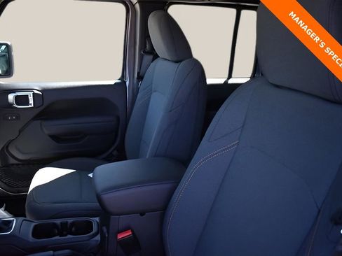 New 2025 Jeep Gladiator Sport image 11