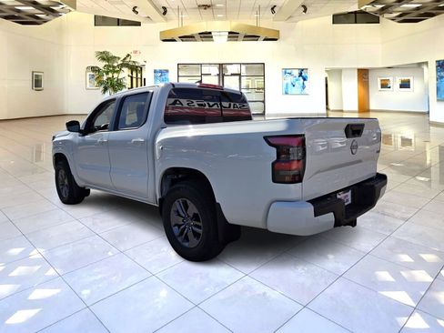 New 2026 Nissan Frontier SV w/ SV Convenience Package AWD/4WD image 3