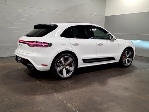 New 2026 Porsche Macan GTS image 7