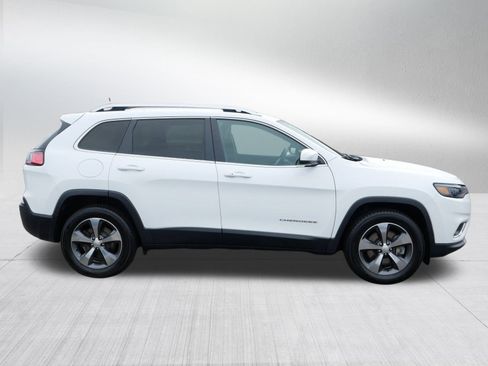 Used 2019 Jeep Cherokee Limited w/ Trailer Tow Group image 8