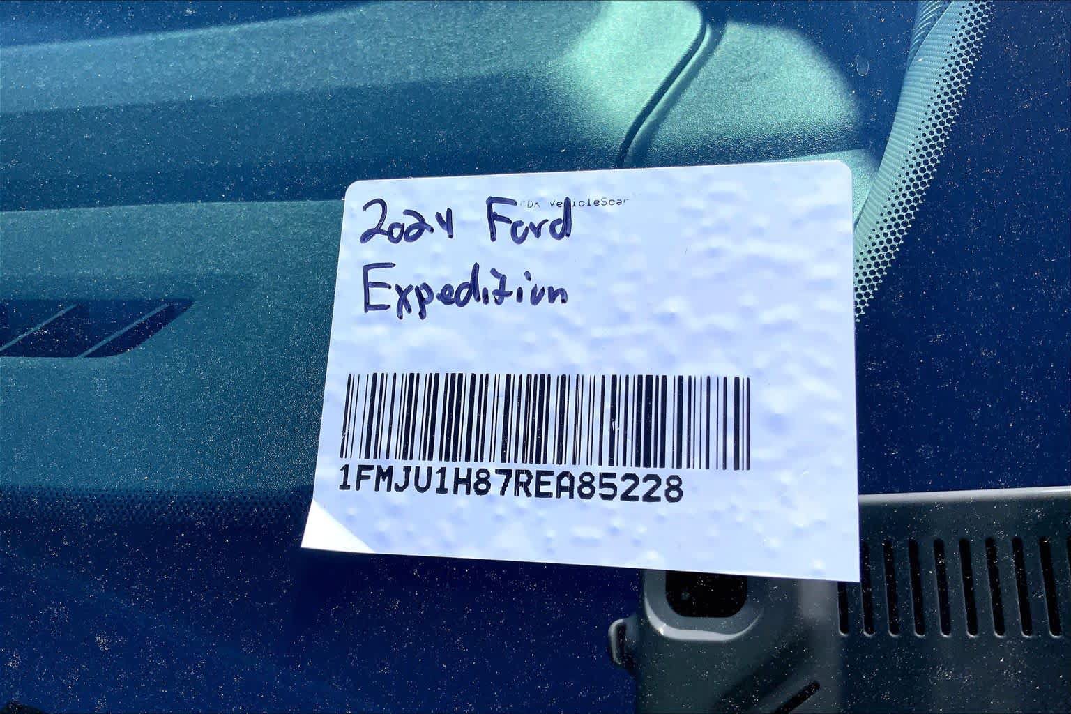Used 2024 Ford Expedition XLT RWD image 33