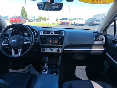 Used 2017 Subaru Legacy 2.5i Limited AWD/4WD image 8