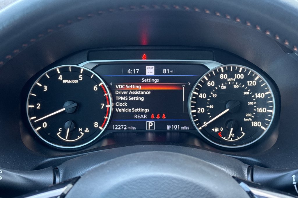Used 2023 Nissan Altima 2.0 SR FWD image 23