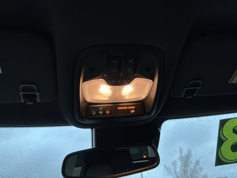 Used 2023 Chevrolet TrailBlazer RS w/ Sun and Liftgate Package image 27