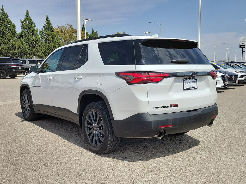 Used 2023 Chevrolet Traverse RS FWD image 8