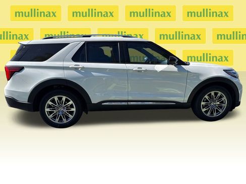 New 2026 Ford Explorer Platinum image 15