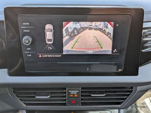 Used 2025 Volkswagen Jetta S image 18