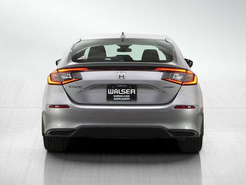 Used 2024 Honda Civic Sport image 4
