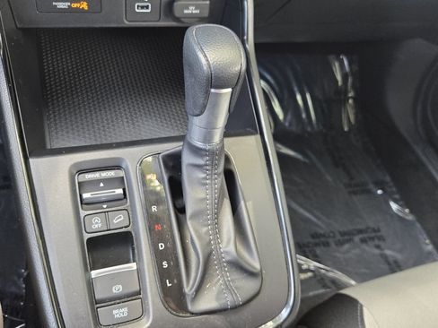 Used 2024 Honda CR-V LX image 17