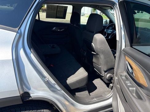 Used 2019 GMC Terrain SLE w/ Driver Convenience Package FWD image 10