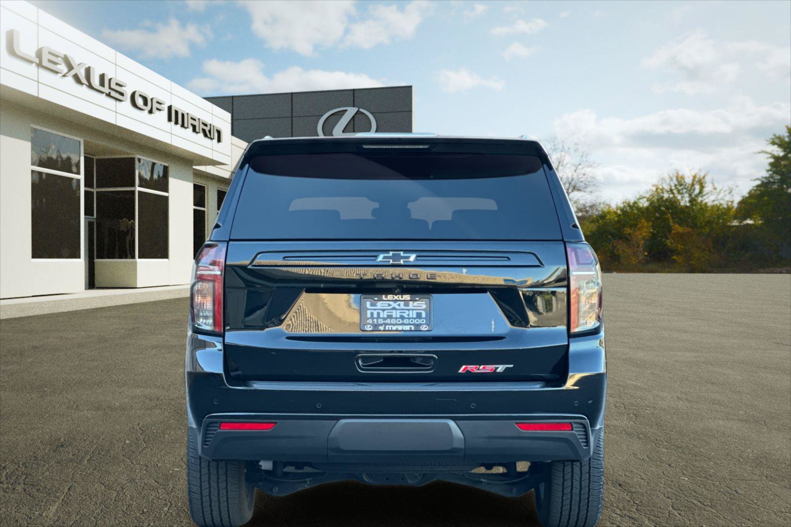 Used 2024 Chevrolet Tahoe RST w/ Luxury Package AWD/4WD image 9