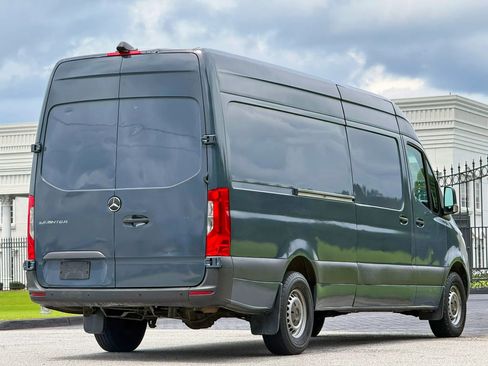 Used 2019 Mercedes-Benz Sprinter 170 image 11