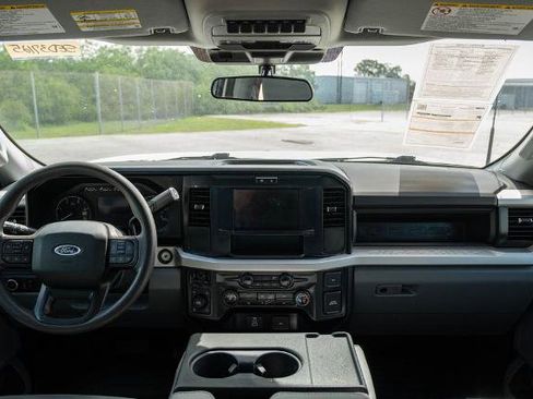 Certified 2025 Ford F250 XL AWD/4WD image 19