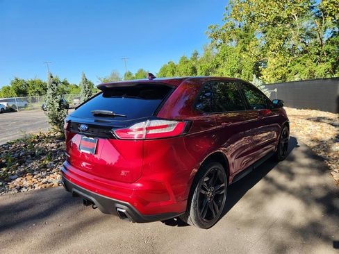 Used 2019 Ford Edge ST w/ Equipment Group 401A image 5