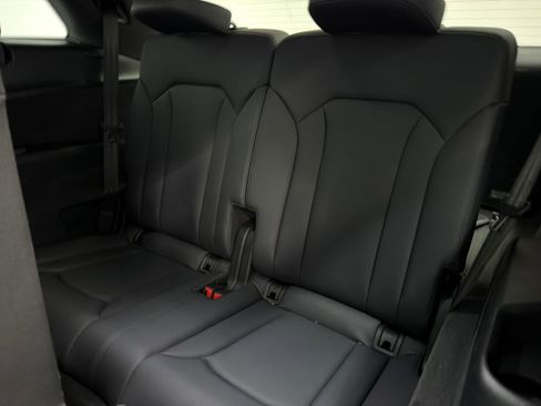 Used 2025 Audi Q7 3.0T Premium Plus AWD/4WD image 18