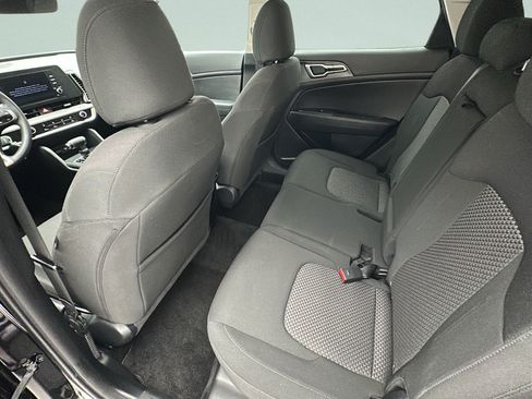 Used 2023 Kia Sportage LX AWD/4WD image 10