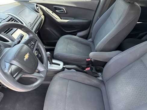 Used 2016 Chevrolet Trax LS image 10