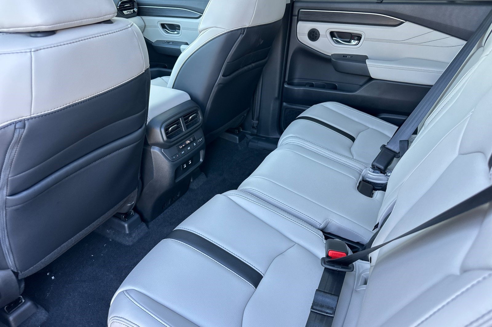 New 2026 Honda Pilot Touring image 27