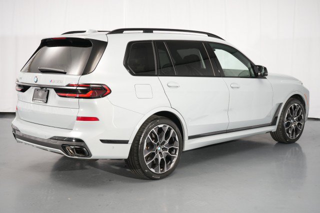 Used 2024 BMW X7 M60i w/ Executive Package AWD/4WD image 11