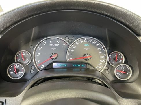 Used 2005 Chevrolet Corvette Convertible w/ Preferred Equipment Group image 34